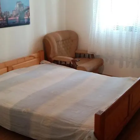 Apartman Nikola Apartment Pucisca
